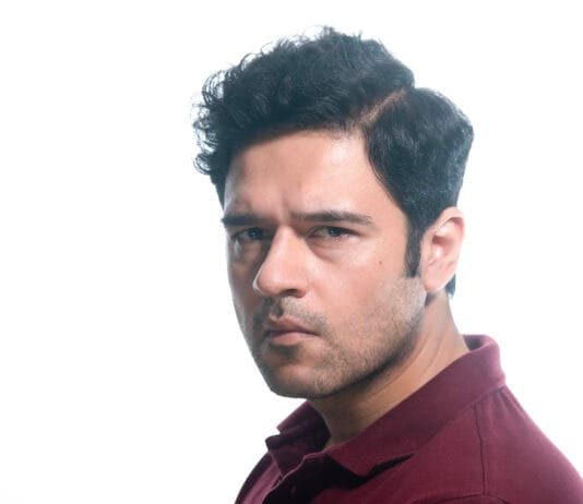 Bollywood poses-Mr X