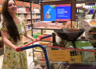 Freshpik Promo Event at Jio World Drive